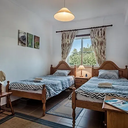 Вилла Casa Alto Do Perogil Tavira-3 Bedroom House With Pool & Free Wifi Тавира