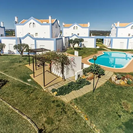 Casa Alto Do Perogil Tavira-3 Bedroom House With Pool & Free Wifi Вилла
