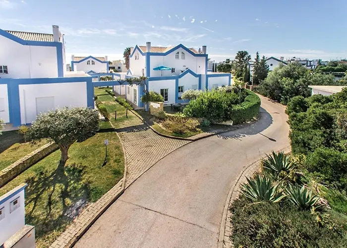 Casa Alto Do Perogil Tavira-3 Bedroom House With Pool & Free Wifi