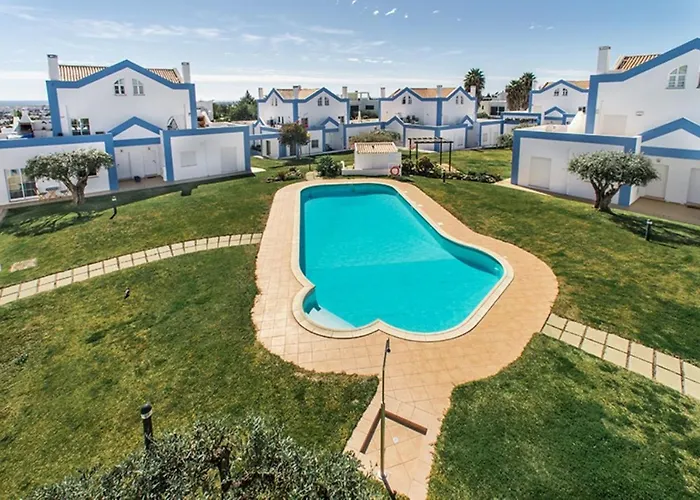 Casa Alto Do Perogil Tavira-3 Bedroom House With Pool & Free Wifi *